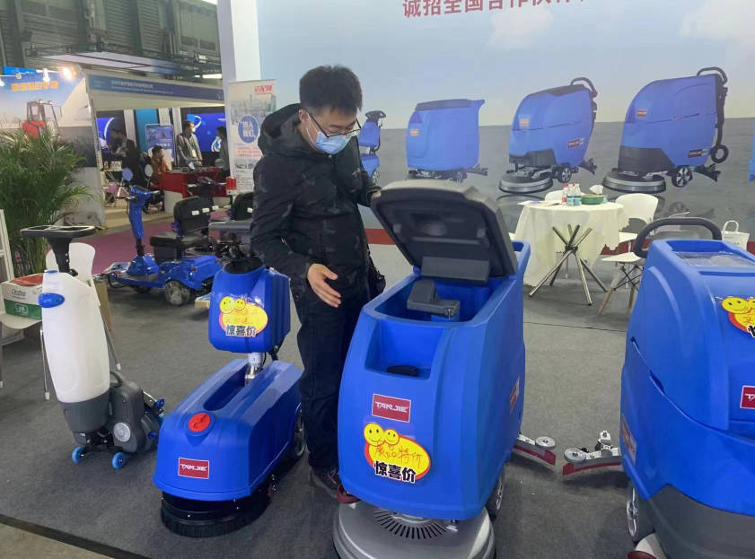 铜仁坦洁洗地机公司致力于电动洗地机的生产、销售和服务百家